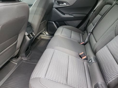 New 2026 Chevrolet Equinox LT w/ Safety and Technology Package FWD image 19