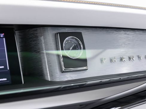 New 2027 Rolls-Royce Phantom Sedan RWD image 41