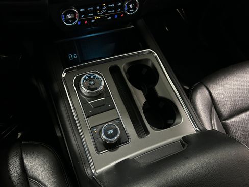 Used 2021 Ford Expedition Max XLT image 11