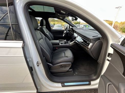 Used 2025 Audi Q7 2.0T Premium w/ Convenience Package image 54