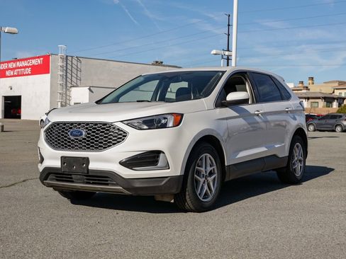 Used 2024 Ford Edge SEL image 8