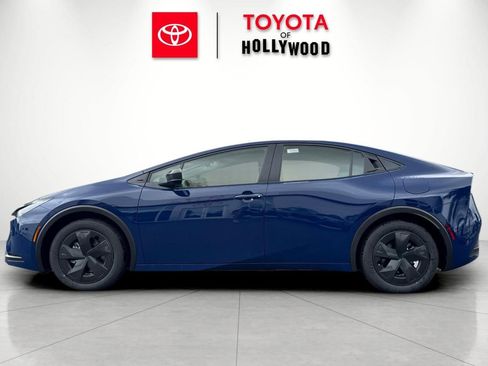 New 2026 Toyota Prius Plug-In Hybrid image 9