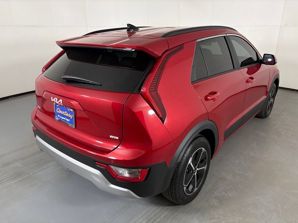 New 2026 Kia Niro EX FWD image 8