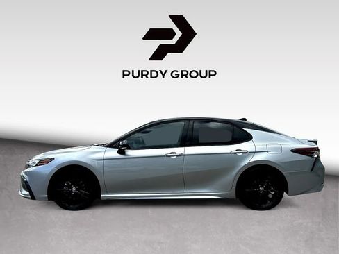 Used 2022 Toyota Camry XSE w/ Navigation Package FWD image 5