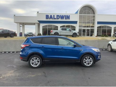 Used 2017 Ford Escape SE image 8