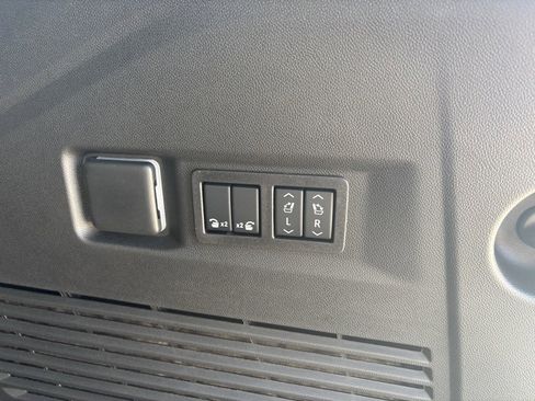 New 2026 Chevrolet Tahoe Premier image 13