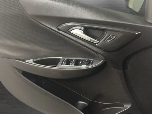 Used 2023 Chevrolet Malibu LT FWD image 17