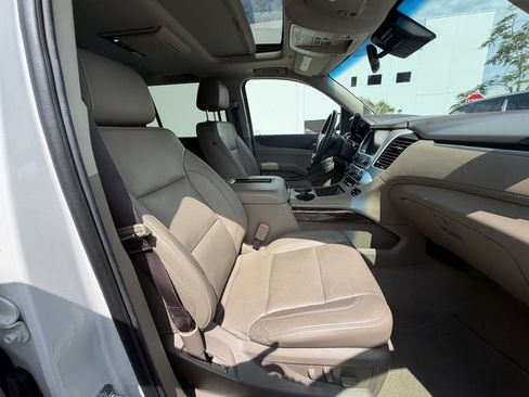 Used 2018 GMC Yukon XL SLT w/ Open Road Package RWD image 14