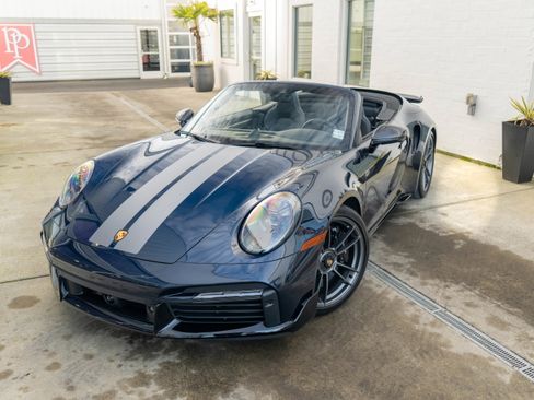 Used 2022 Porsche 911 Turbo S image 4
