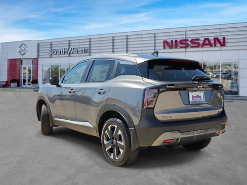 New 2027 Nissan Kicks SV w/ SV Premium Package AWD/4WD image 7