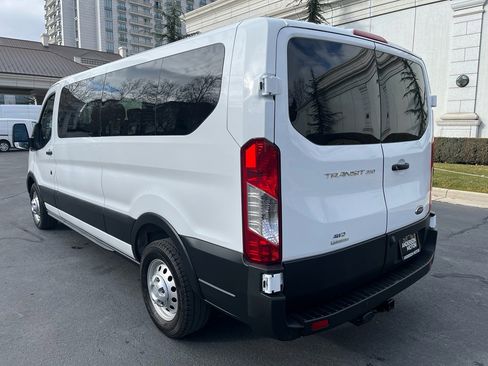 Used 2023 Ford Transit 350 XL image 9