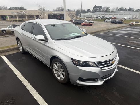 Used 2018 Chevrolet Impala LT image 13