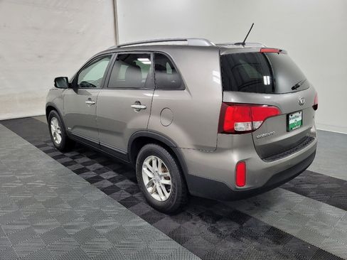 Used 2015 Kia Sorento LX AWD/4WD image 3
