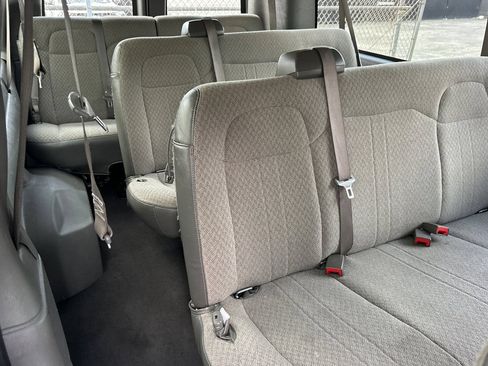 Certified 2024 Chevrolet Express 3500 LT w/ LT Preferred Equipment Group RWD image 18