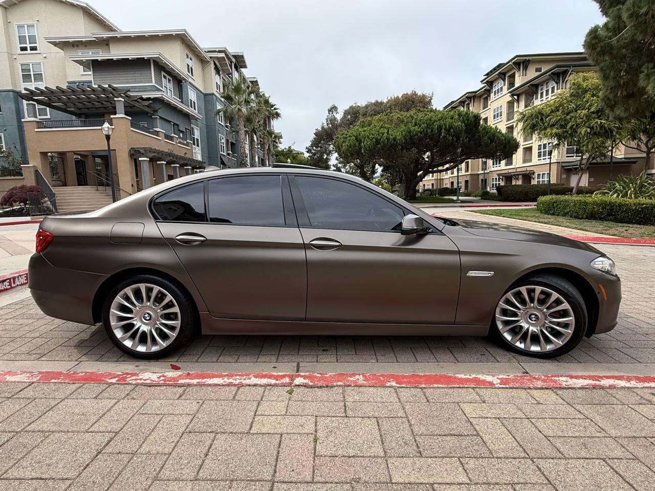 Used 2015 BMW 550i Sedan RWD image 7