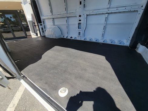 Used 2025 RAM ProMaster 2500 w/ Convenience Group FWD image 29