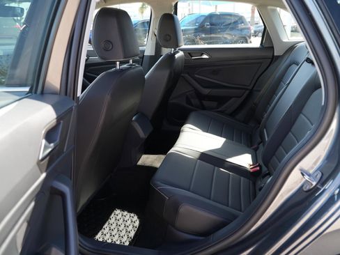 Used 2023 Volkswagen Jetta SE image 19