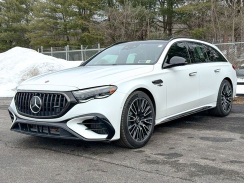 Used 2026 Mercedes-Benz E 53 AMG 4MATIC Sedan image 3