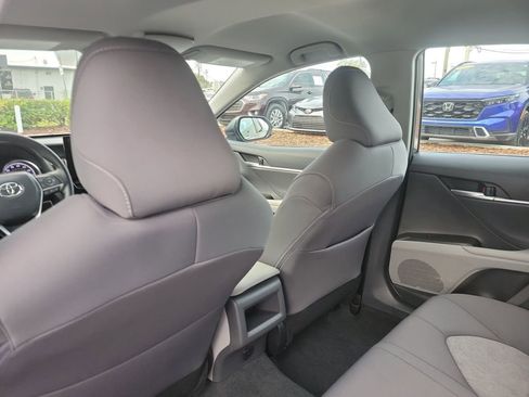 Used 2024 Toyota Camry LE image 10