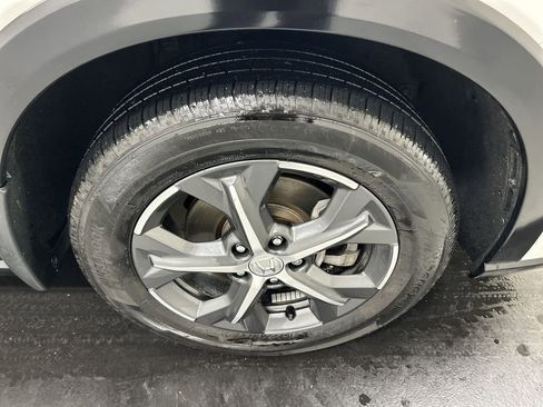 Used 2025 Honda HR-V EX-L image 8