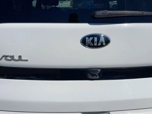 Used 2019 Kia Soul FWD image 37