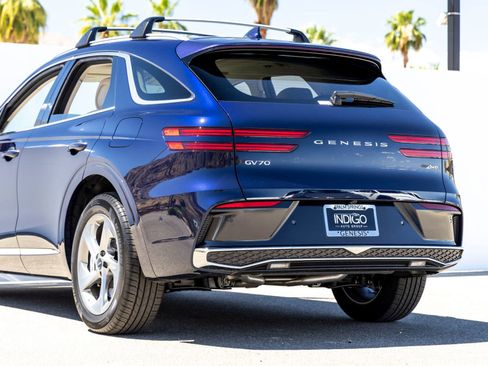 Used 2026 Genesis GV70 2.5T Advanced AWD/4WD image 8