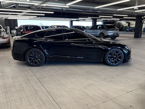 Used 2022 Tesla Model S Plaid AWD/4WD image 5