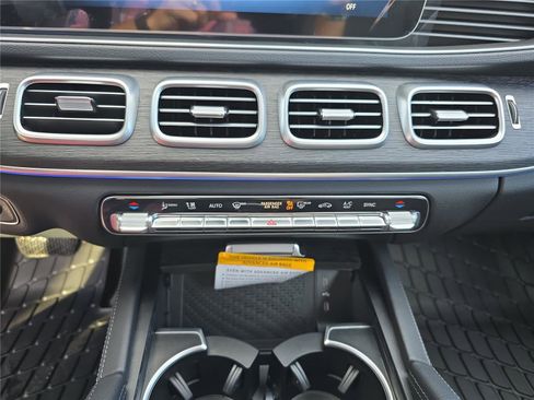 Used 2025 Mercedes-Benz GLE 350 4MATIC image 31
