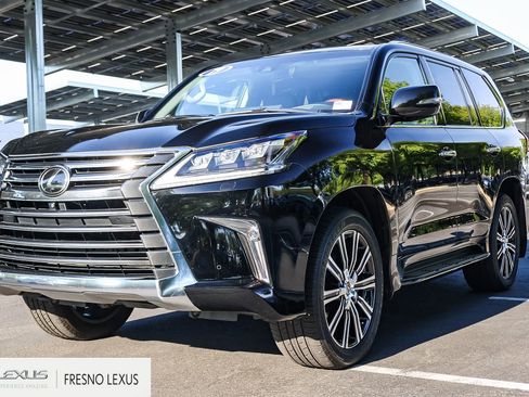Used 2019 Lexus LX 570 4WD w/ Luxury Package image 3