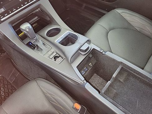 Used 2021 Toyota Avalon Limited w/ Advanced Safety Package image 9