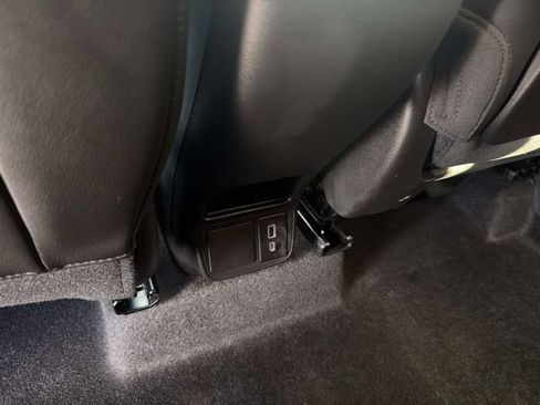 Used 2023 Buick Encore GX Preferred w/ Cold Weather Comfort Package FWD image 16