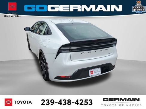 Certified 2025 Toyota Prius Plug-In Hybrid FWD image 9