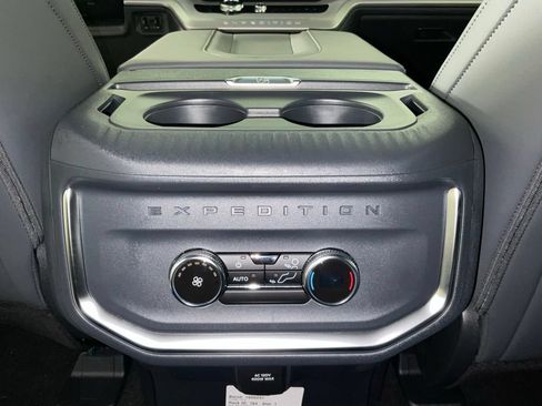 New 2027 Ford Expedition Max Active RWD image 18