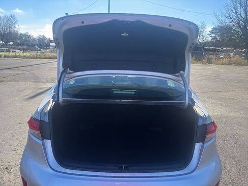 Used 2024 Toyota Corolla LE image 8