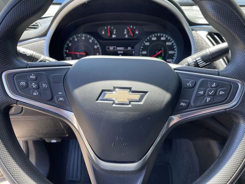 Used 2024 Chevrolet Malibu LT FWD image 20