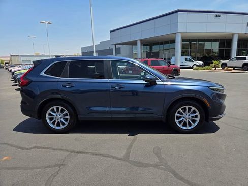 Used 2023 Honda CR-V EX-L image 3