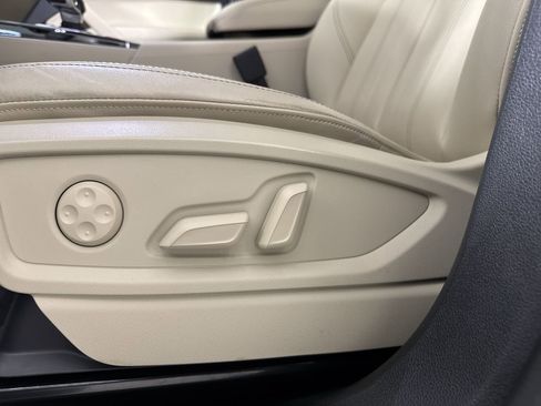 Used 2023 Audi Q5 2.0T Premium w/ Convenience Package image 21