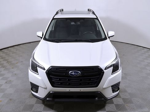 Used 2023 Subaru Forester Premium AWD/4WD image 4