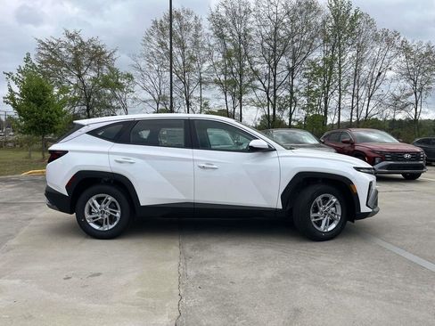 New 2026 Hyundai Tucson SE FWD image 3