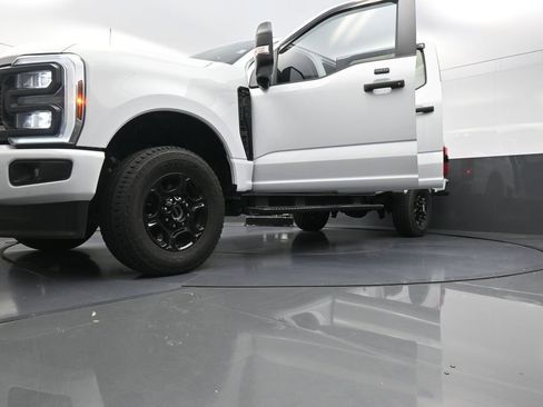 Used 2024 Ford F250 XL w/ STX Appearance Package AWD/4WD image 32