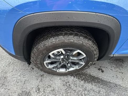 Used 2025 Chevrolet Equinox ACTIV image 41