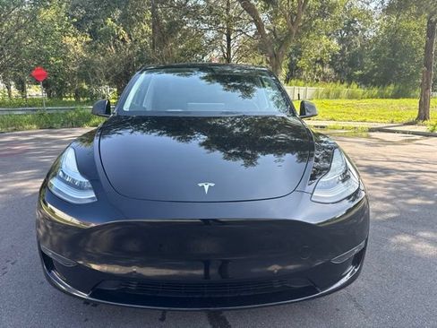 Used 2021 Tesla Model Y Long Range AWD/4WD image 8
