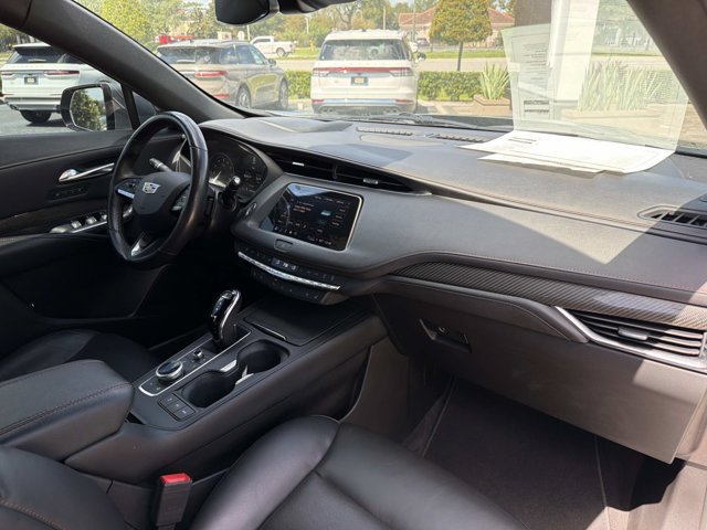 Used 2023 Cadillac XT4 Sport FWD image 20