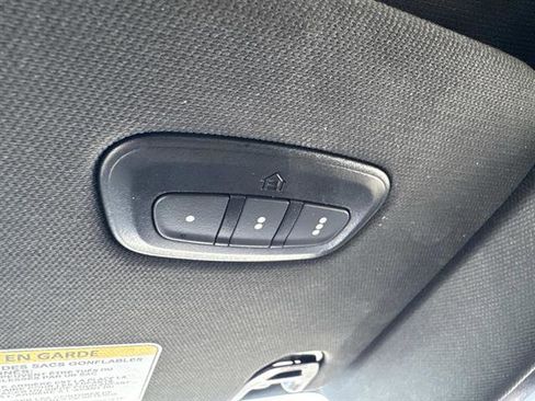 Used 2025 RAM 1500 Laramie image 18