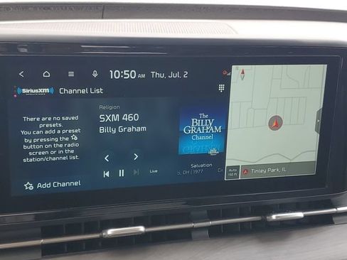 Used 2024 Kia Carnival EX FWD image 29