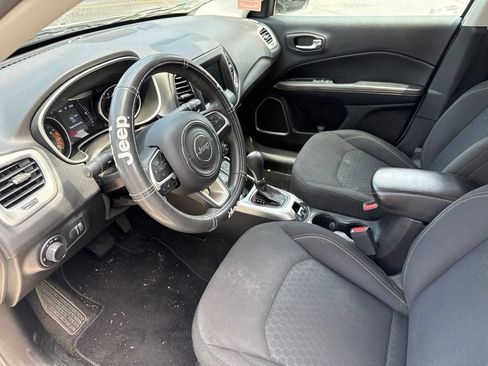 Used 2019 Jeep Compass Sport AWD/4WD image 10