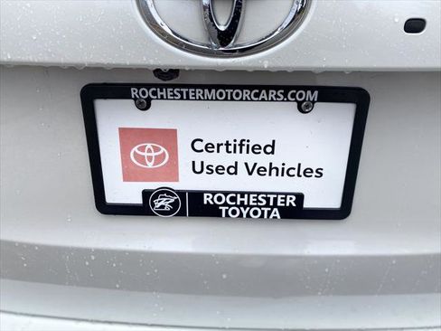 Certified 2019 Toyota Highlander XLE image 33