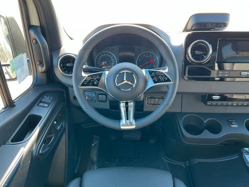 New 2026 Mercedes-Benz Sprinter 2500 image 12