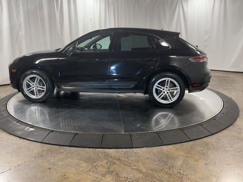 Used 2024 Porsche Macan image 7