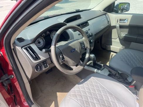Used 2010 Ford Focus SEL FWD image 7